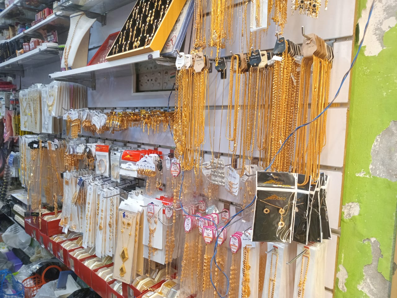 9b1288ab-e524-4a61-8040-1b59a63ebd02