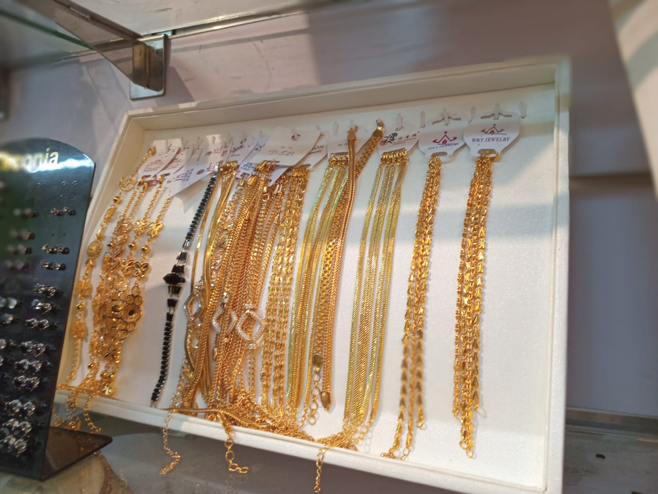 d3781359-97cb-426b-9cb4-48e5447ff8a4